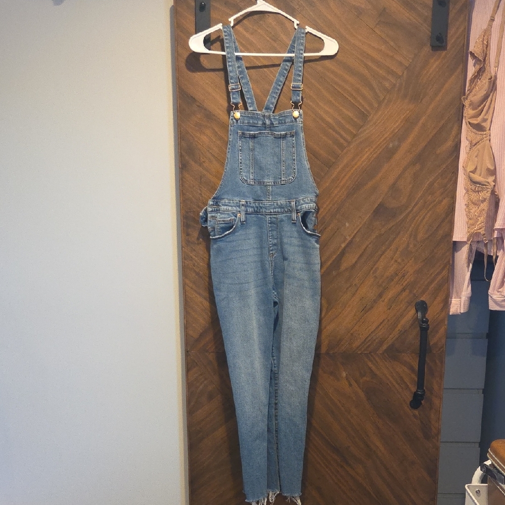 Universal Thread Women's Light Blue Denim Overalls